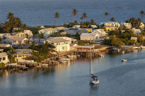 domaine public maritime tribunal administratif Martinique construction régularisation
